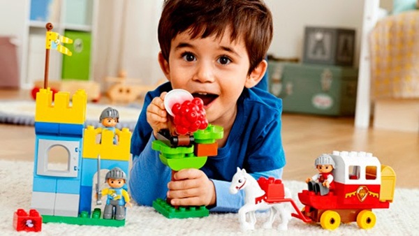 Khám phá 6 lợi ích từ đồ chơi lego lắp ghép cho bé