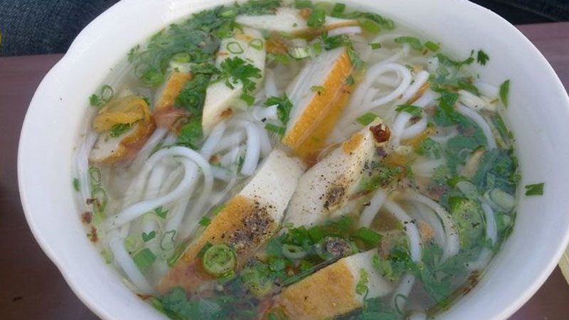 Bánh canh chả cá Xíu